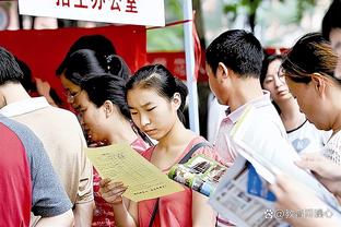 库里本季至今场均4.1助攻为生涯最低 场均3.8失误并列生涯最多